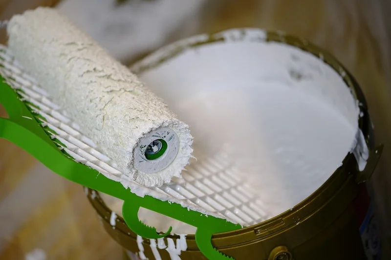 Choix du matériel : rouleaux, pinceaux et accessoires